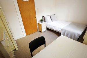 Photo 11- click for photo gallery